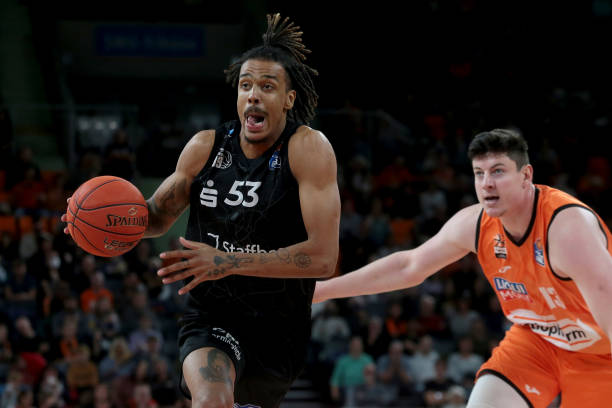 阿伦与麦丹 阿伦与麦丹